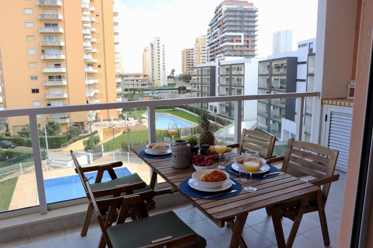 Apartment Premium By Algest